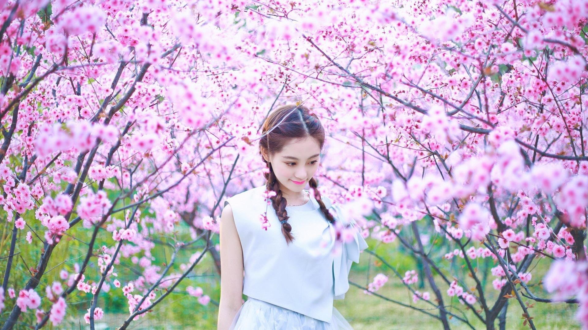 《职业选手的生活：除了比赛还有哪些精彩？》，职业选手是什么工作